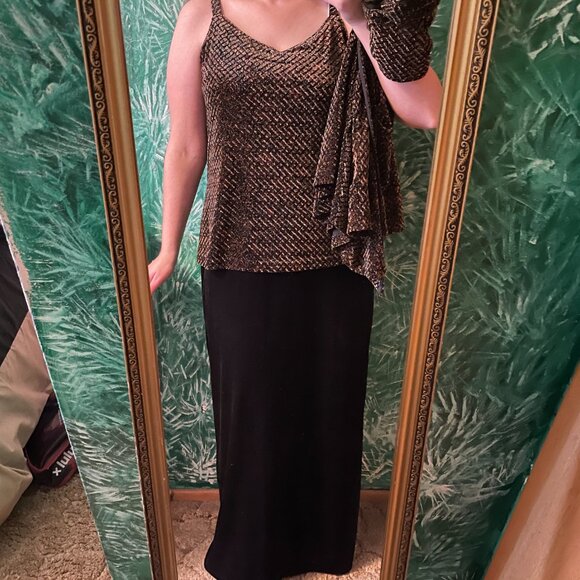 Oblique 2 piece Velvet Dress with cardigan - Picture 2 of 14